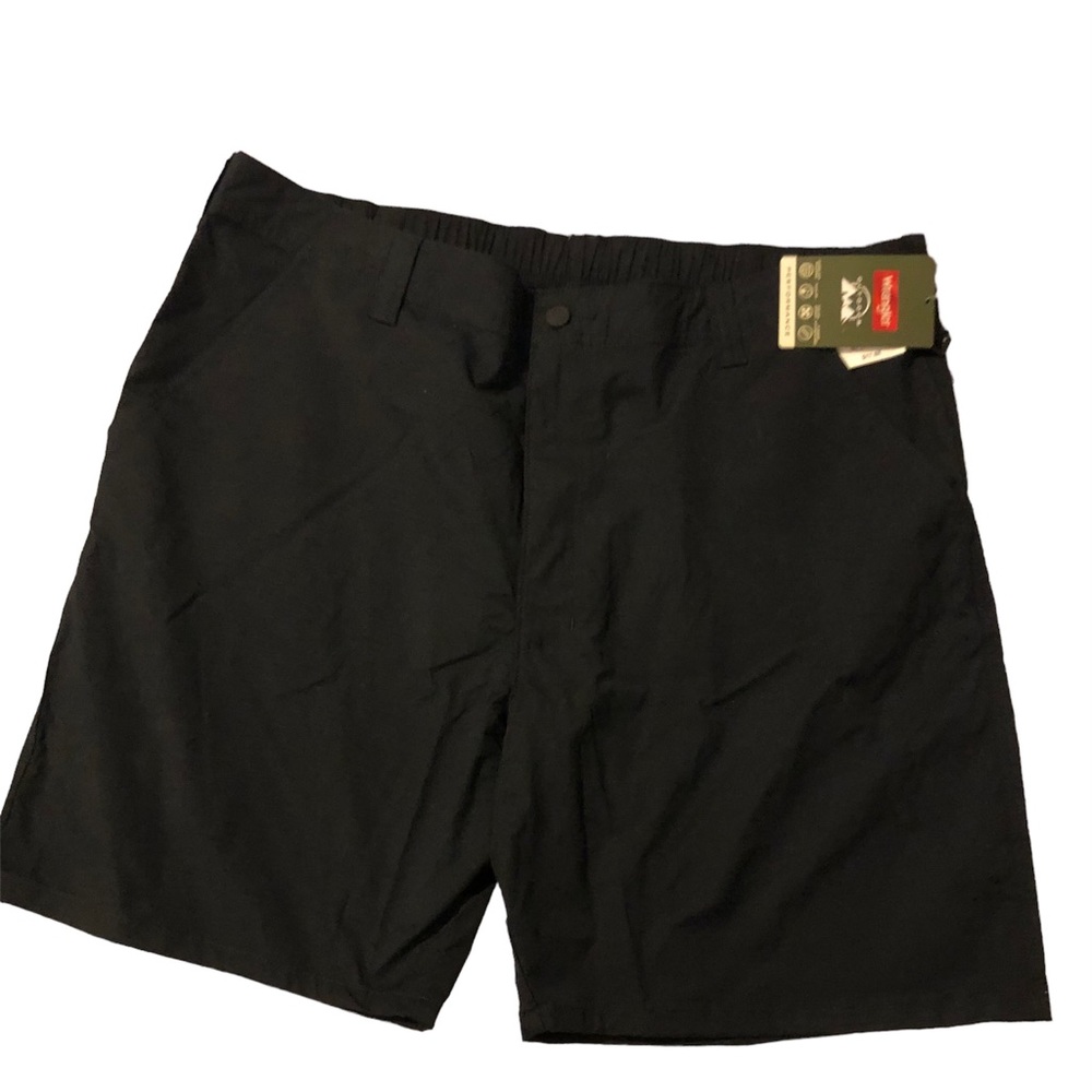 Wrangler  out door shorts
